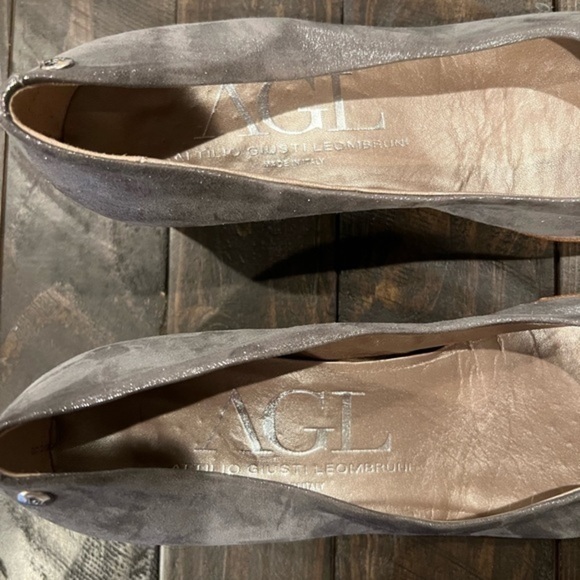 AGL‎ Heels - Picture 5 of 6